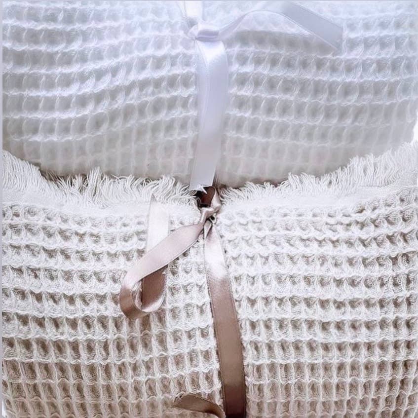 Sand Waffle Weave Blanket: Luxurious Turkish Cotton Comfort